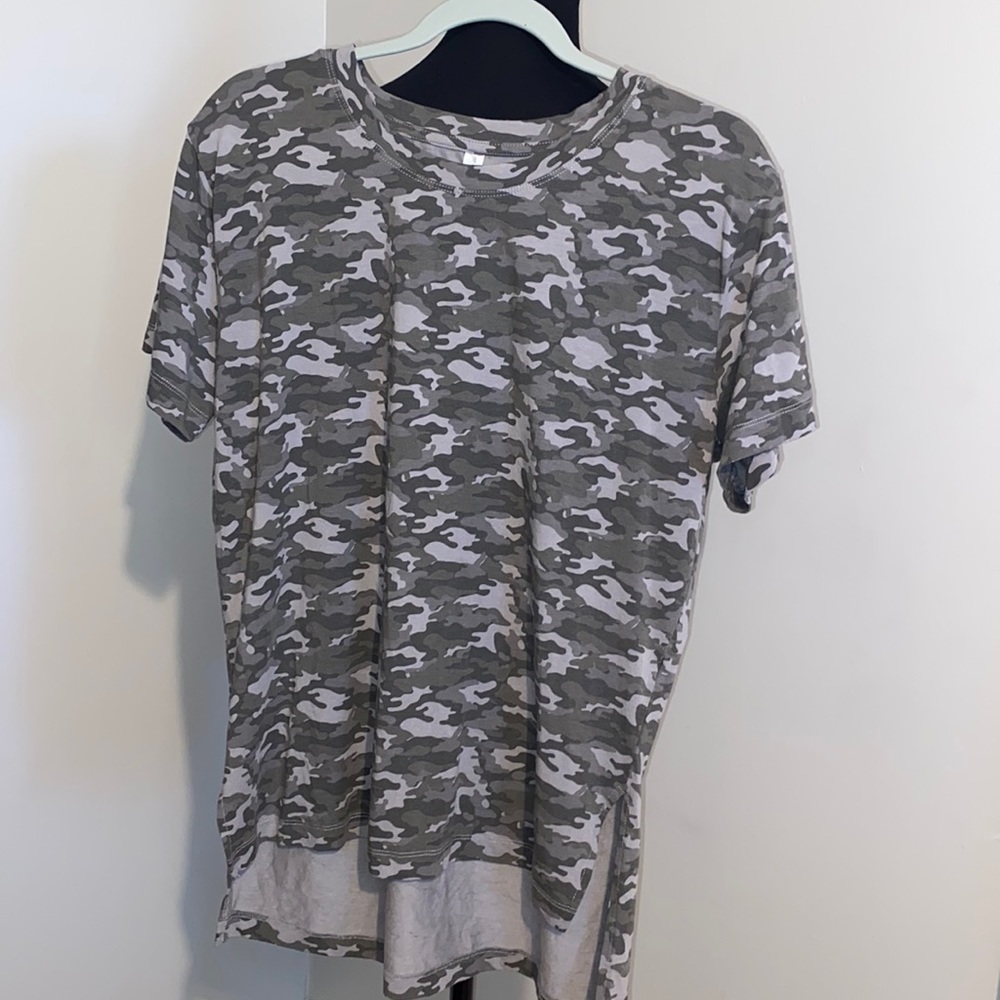 Fabletics Camo Shirt Size - Small